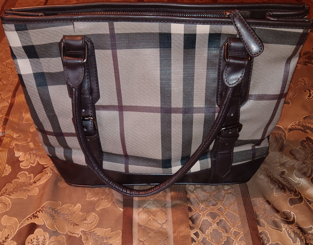 BURBERRY BAG ๐ - Picture 4 of 16